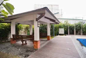 Chic Modern Vibe Condo near BGC, Ortigas & Makati - Image 5