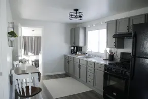 The Cozy Townhouse - Image 4