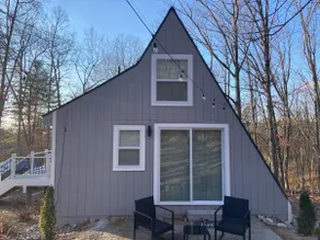 A-Frame Mountain Retreat - Image 3