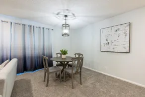 Charming 4-bedroom Townhouse  25 min from Denver - Image 4