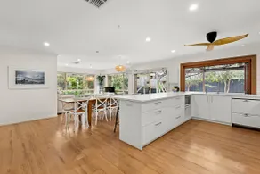 Lonnie Gem - Perfect for two families! - Image 4