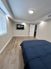 Snug Fresh 1B1B House with No-Cost Parking E - Image 4