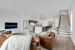 3BR Townhouse | Jacuzzi | Park Views | Mirabel - Image 4