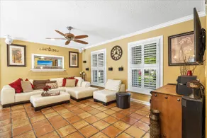 Escape to a Tropical Paradise with a Private Pool & Jacuzzi - Image 2