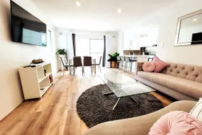 North Facing Seaside Apartment - Image 4