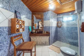 Charming Suite with Balcony – 600 m to the Beach + 600 Mbps Wi-Fi - Image 4