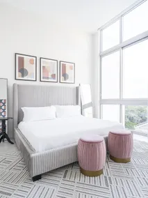 Bay View Design District Apt, Pool, Gym & Parking - Image 5