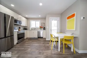 *Euro-Style Suite*Whyte Ave*AC*NFLX*Clean-Sleeps6! - Image 5
