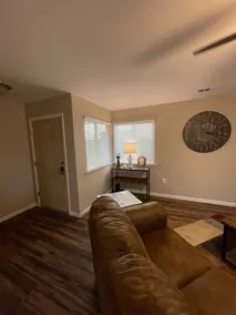 Patio House 3 beds/2 baths 1,248 sqft - Image 4