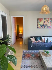 Modern, Quiet and Central Location - Image 4