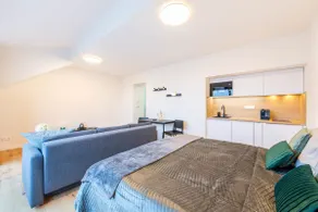 Apartment with a beautiful view - Image 5