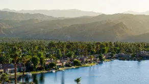 Stunning Mtn View-Lakeside Patio, 5 Star Amenities - Image 3