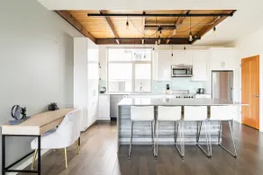 3BR Lux Townhome | Near Hospitals | Rooftop Deck! - Image 4