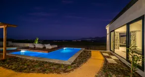 Lagoon, Nature, Vines, Hot tub, Pool, King beds - Image 2