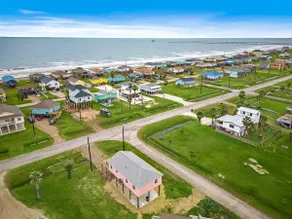 Beach Getaway with Deck, Steps from the Beach - Image 3