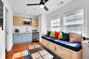 West End Getaway (1 BR) - Image 5