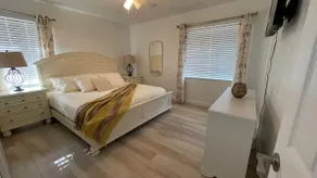 Golden Sand Retreat House Duplex - Image 4