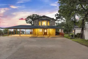 Lakefront Retreat Sleeps 15 Starlink Internet - Image 5
