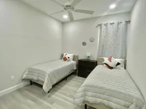 Modern Home In Melbourne - Image 3