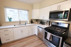 Bright Montlake Apt. • UW Arboretum • View • A/C - Image 4