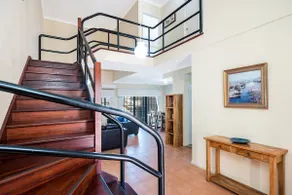Ocean Sunsets - 2 bedroom converted warehouse apartment - Image 5