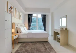The Kensington Royal Suites W/ Free parking & Wifi - Image 4