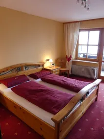 Modern 2-room apartment in Allgäu style with alpine panorama in a central location. - Image 5