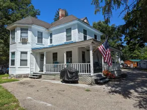 3 Bedroom House with Lake Winnipesaukee Access - Image 4