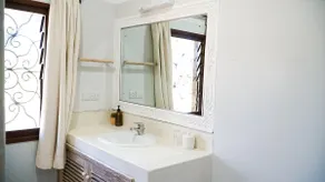 Afro-Modern Villa with A/C, near beach, pool - Image 5