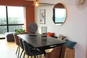 Townhouse overlooking the harbor - Image 2
