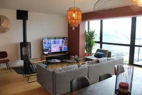 Townhouse overlooking the harbor - Image 5