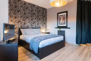 Turin/Vinovo - Strategic comfort suite - Image 3