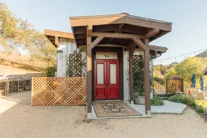 Bunkhouse - Cozy Rustic Retreat - Image 5