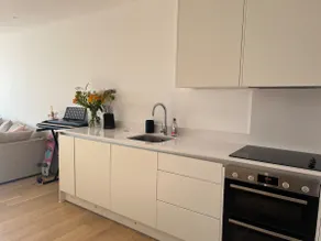 Dowding Park Flat - Image 3