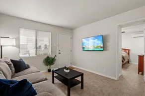 Close to shopping, private apt- Apt #2 - Image 1