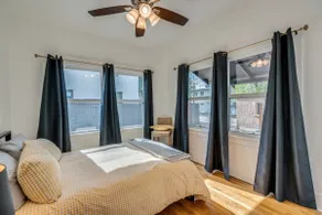 1926 Historic Stunner, Walk to U of A, 2 BR 1 BA - Image 3