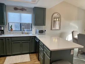 Modest luxury centrally located - Image 5