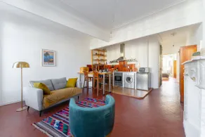 Superb apartment, central, small balcony & view of the square. - Image 2