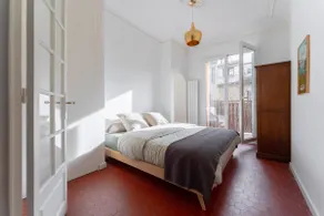 Superb apartment, central, small balcony & view of the square. - Image 4