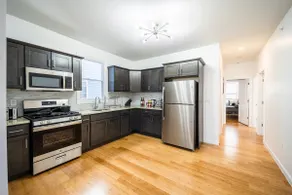 Newark 3-Bedroom Apartment Suite | Nyc ewr - Image 4