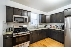 Newark 3-Bedroom Apartment Suite | Nyc ewr - Image 5