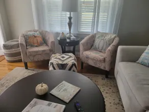 Wine Country Cottage - 3BR 2BA Home Near Wineries - Image 2