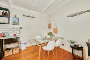 Adorable beach shack in the heart of Aireys Inlet - Image 3
