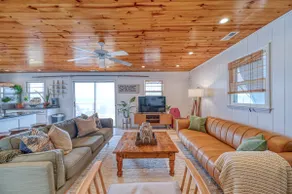 The Salty Snail - Oceanfront Cottage - Image 3
