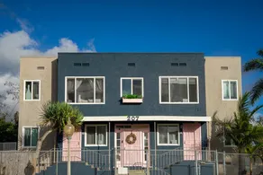 Pink Lovers Dream in downtown SD/sleeps 4/ AC/heat - Image 5