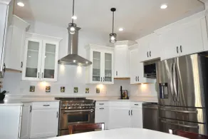 Luxuriously renovated house fit for royalty! - Image 2