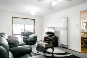 Specimen Hill Retreat 3BR Flexible Rms + EV Charge - Image 5