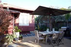 Modern Vintage Garden Bungalow - Image 5