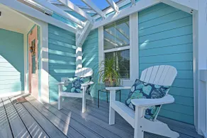 Tropical Riverview Retreat - Image 3