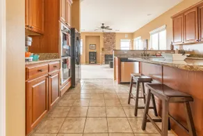 Beautiful house in a quiet area - Image 4